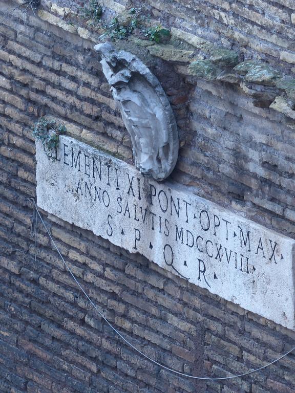 Between Termini & Colosseo 罗马 外观 照片