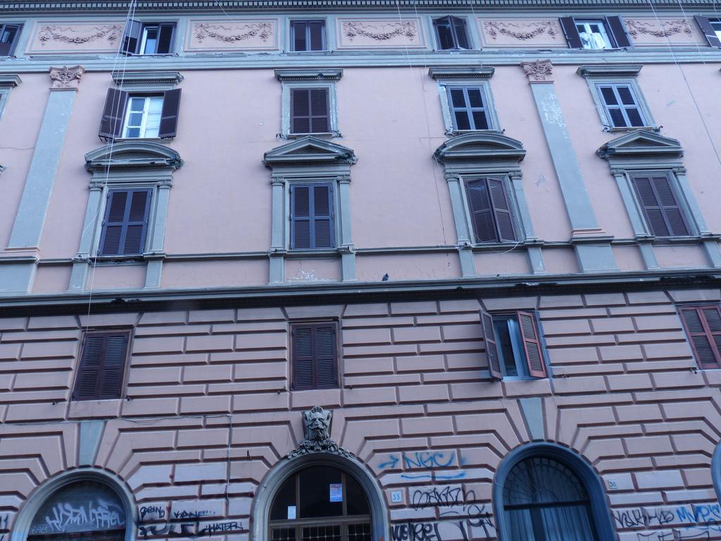 Between Termini & Colosseo 罗马 外观 照片
